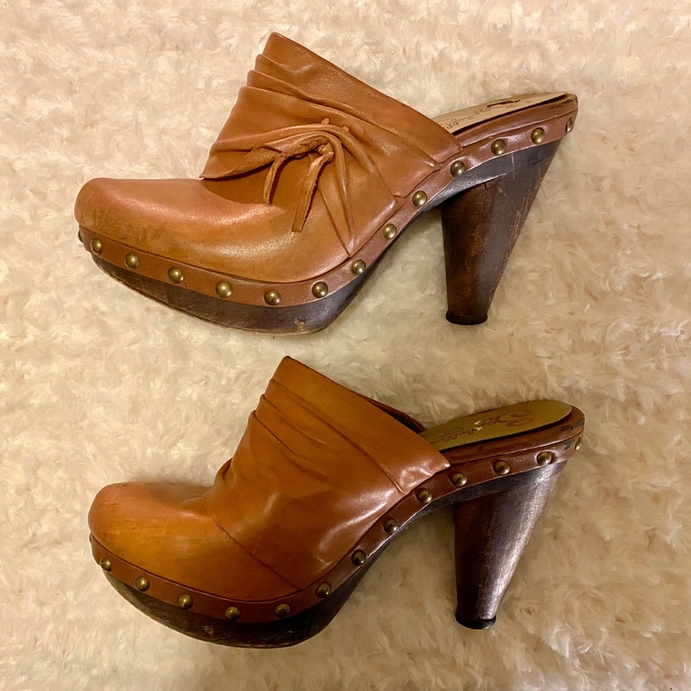Seychelles leather clog heels